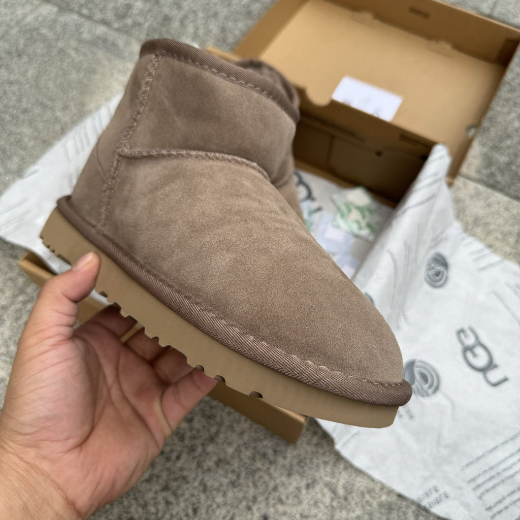 UGG Femme Botte Classic Mini II