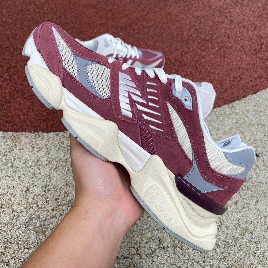 New Balance 9060 Bordeaux