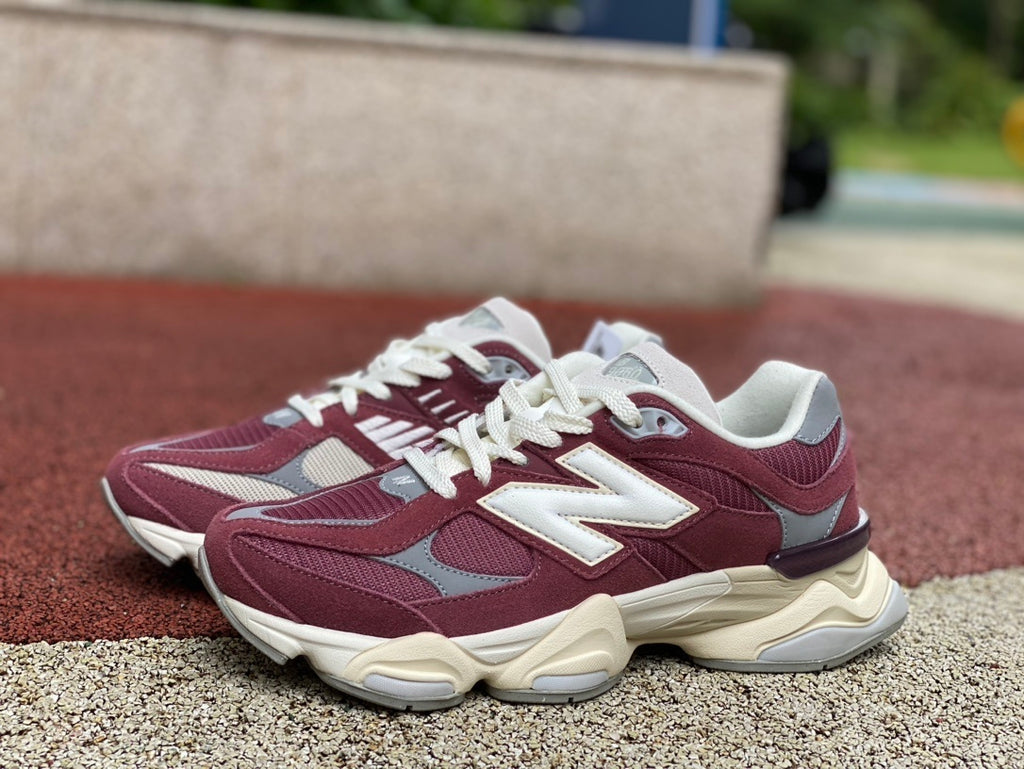 New Balance 9060 Bordeaux