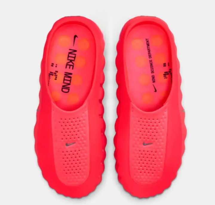 Nike Mind 001 Solar Red