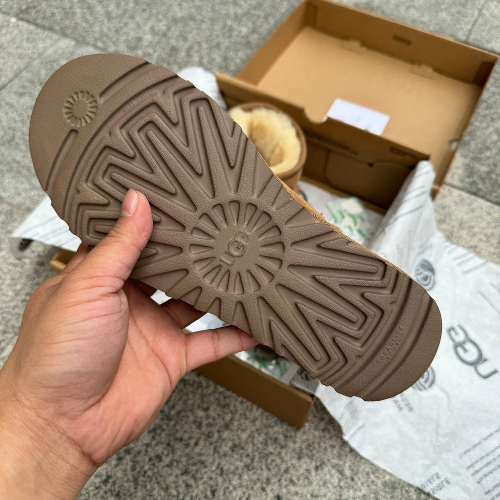 UGG Femme Botte Classic Mini II