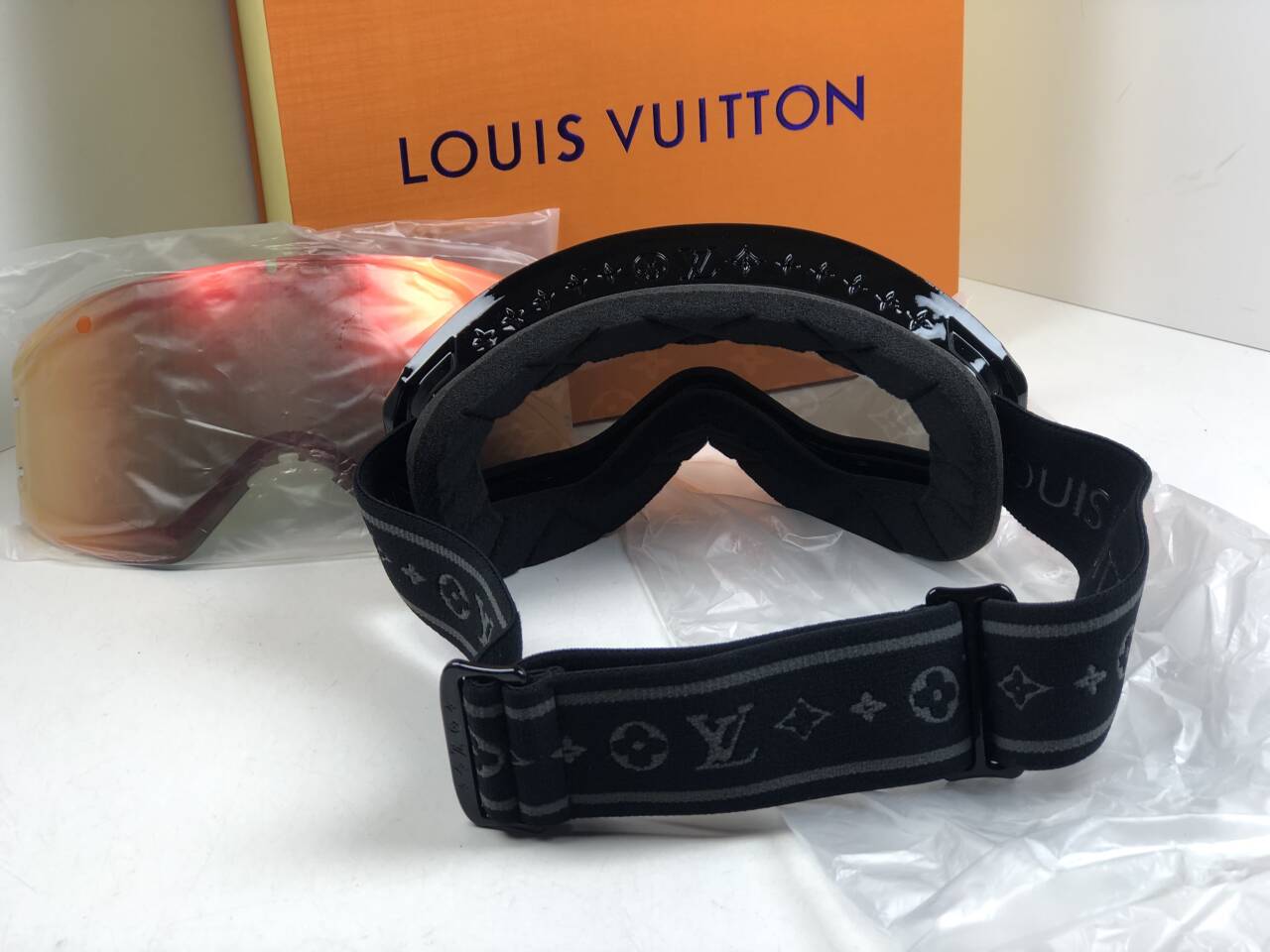 Masque LV Snow Gradient
