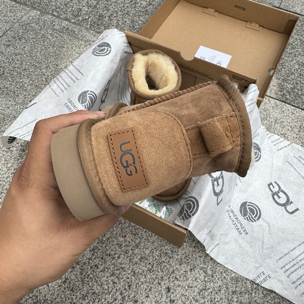 UGG Femme Botte Classic Mini II