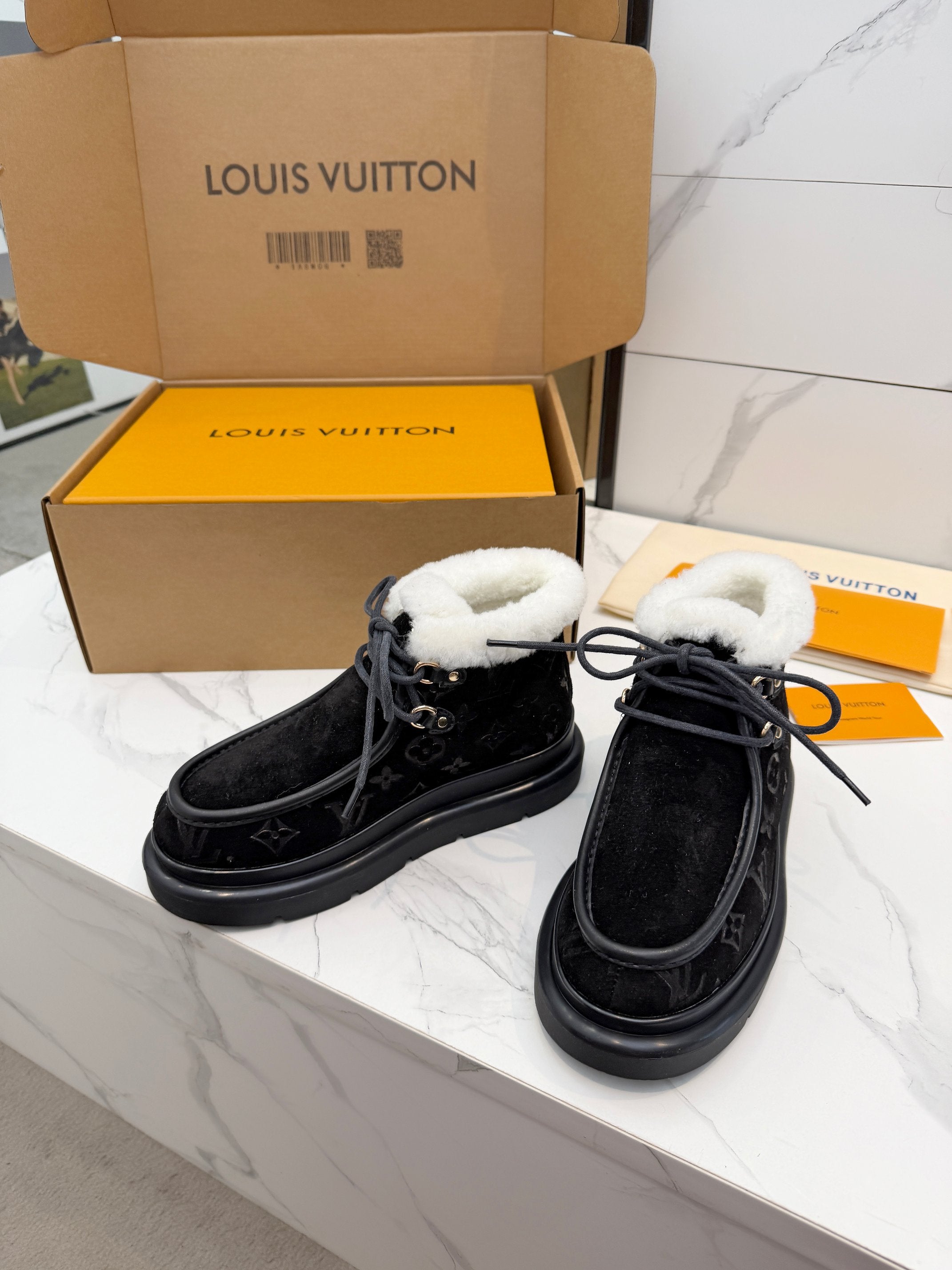 LV Bottine Cortina