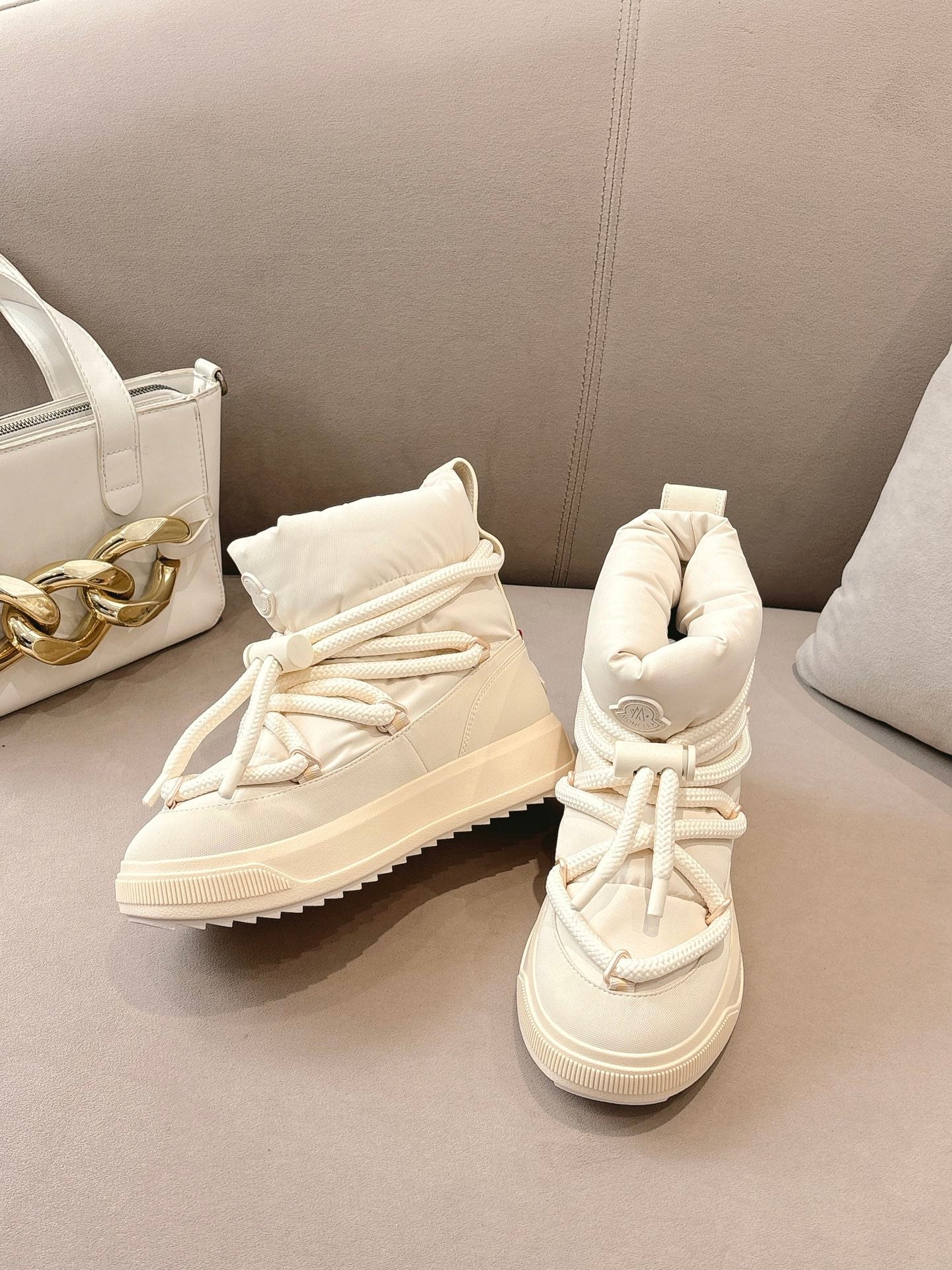 Moncler Bottes de neige Moncler Altive Mid