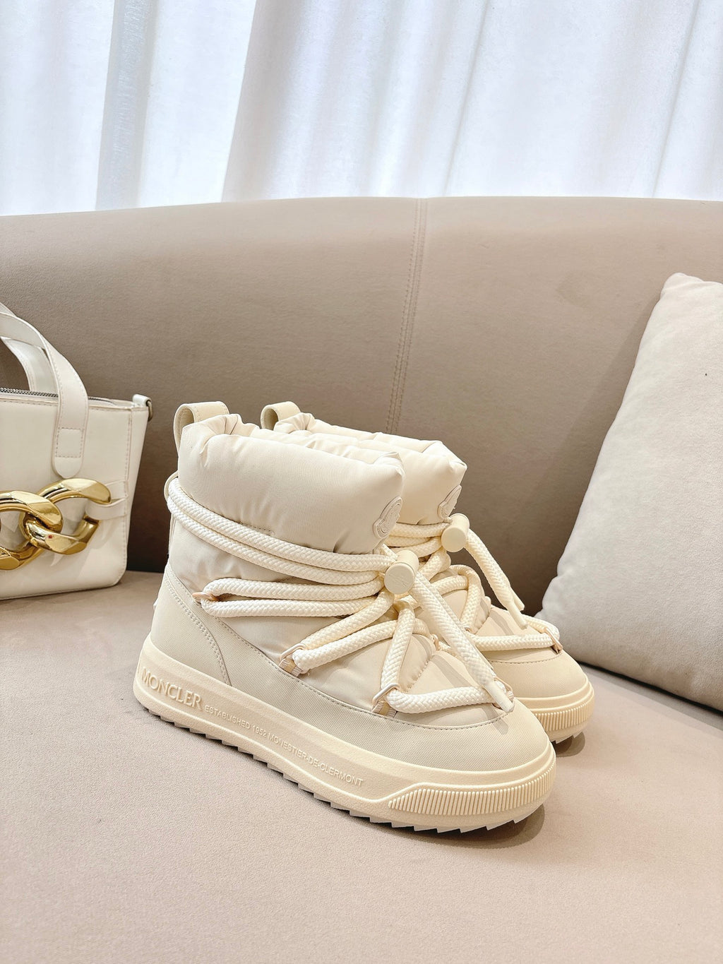 Moncler Bottes de neige Moncler Altive Mid