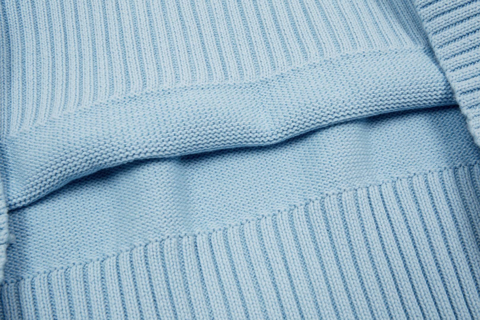 Pull Col Rond Ami Bleu en laine