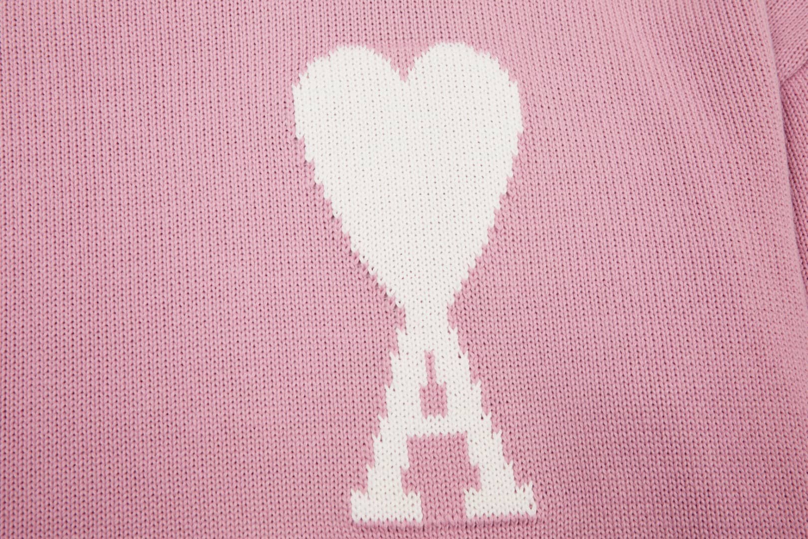 Pull Col Rond Ami Rose en laine