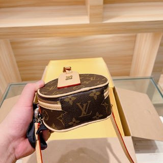 Louis Vuitton Petite Boite Chapeau 2021