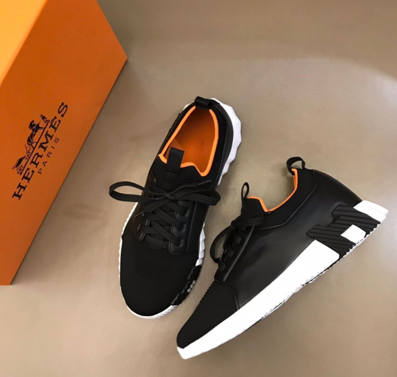 Sneakers Hermes  | 3 Couleurs Disponibles