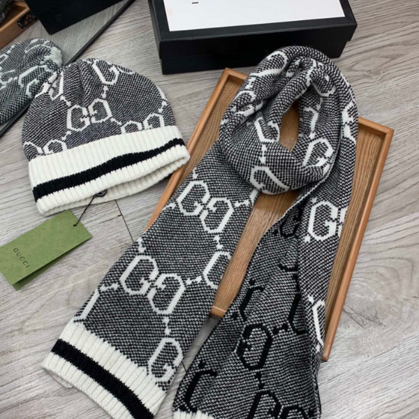 Bonnet + Écharpe Gucci