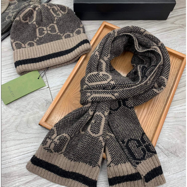 Bonnet + Écharpe Gucci