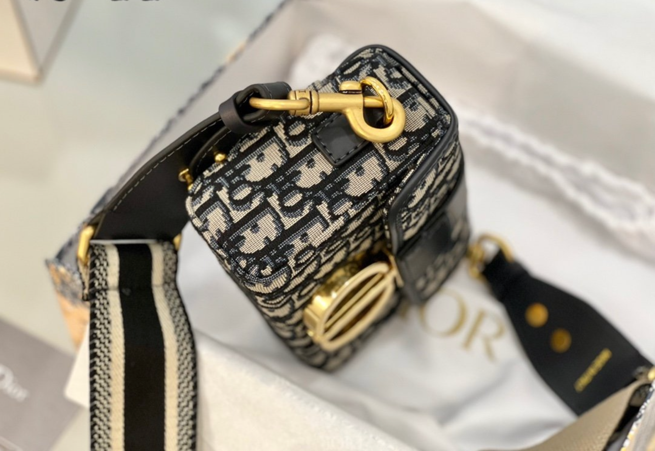 Sac Christian Dior Montaigne 18cm