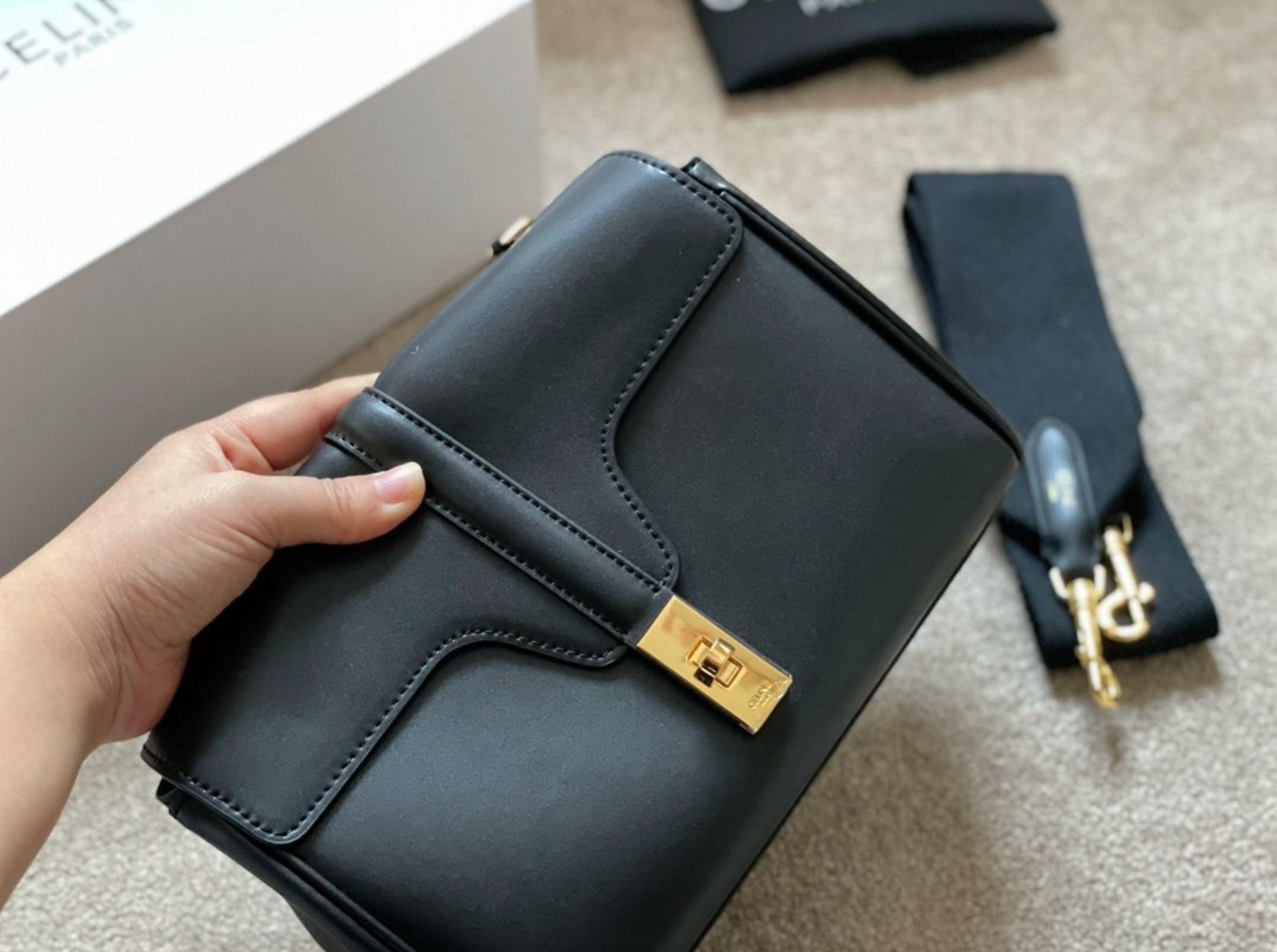 Sac bandoulière Céline Noir "Soft 16"