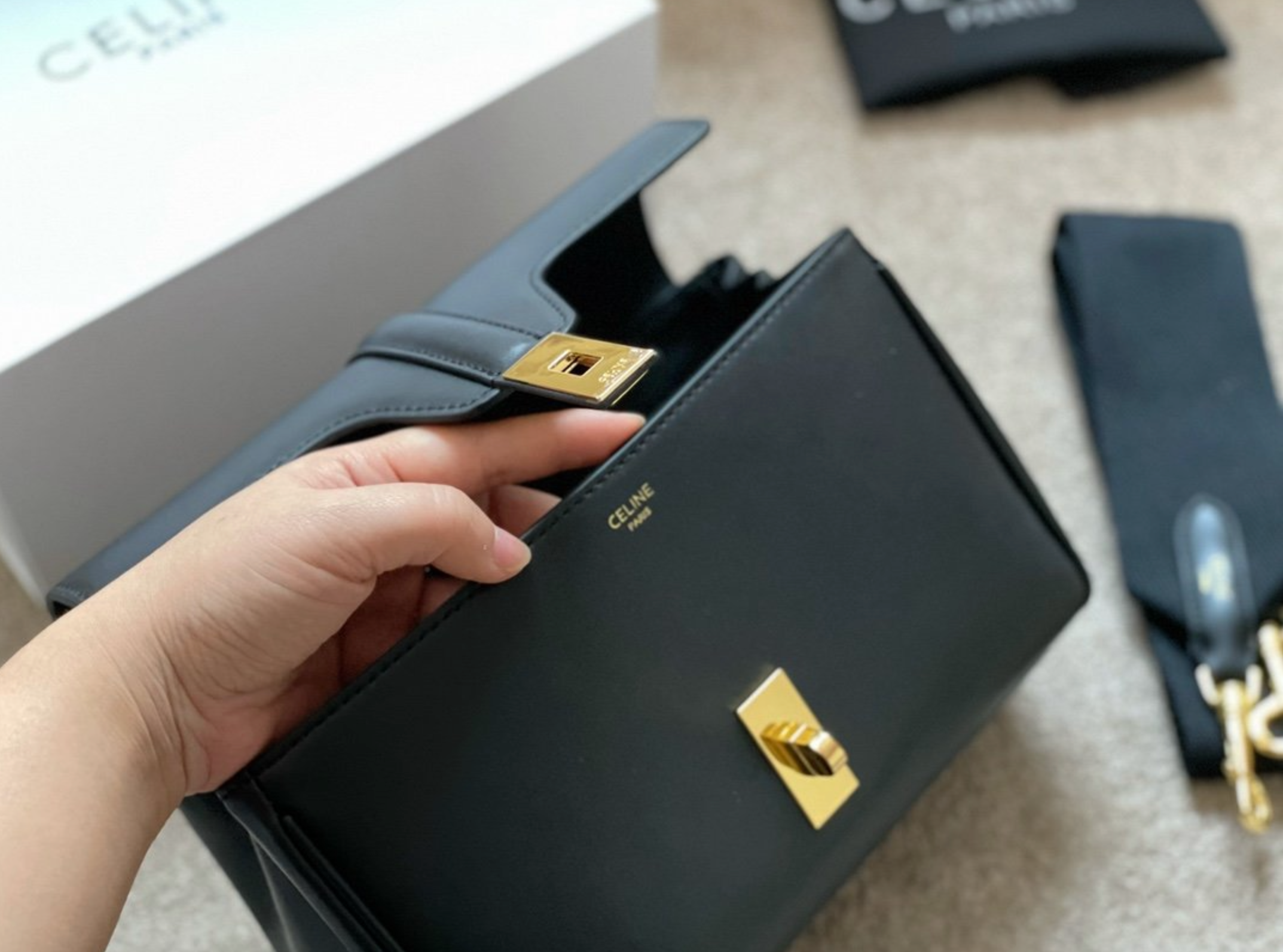 Sac bandoulière Céline Noir "Soft 16"