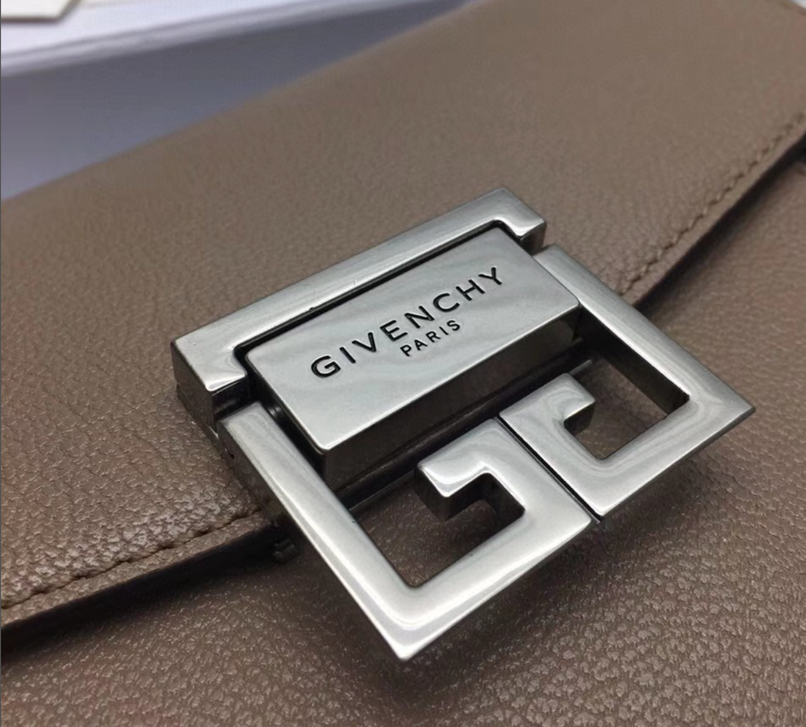 Sac Givenchy 22cm
