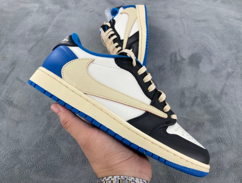 Nike air jordan 1 Low OG SP x Travis Scott