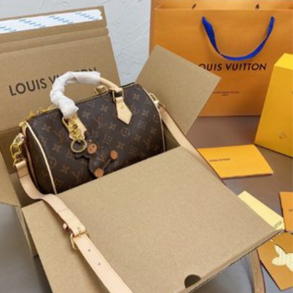 Sac Nano 25cm Louis Vuitton
