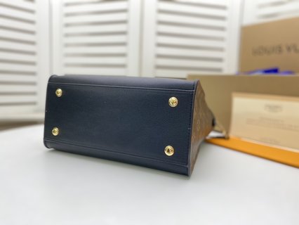 Cabas on My Side Louis Vuitton 2021- 2022 - M57728