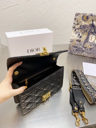 Sac Dior Addict 25cm