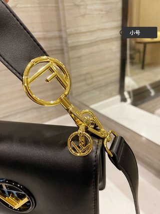 Sac Fendi Kani 25cm