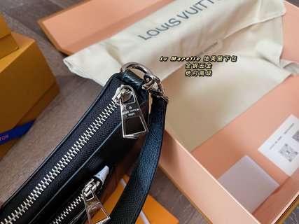 Louis Vuitton Sac Marelle M80689