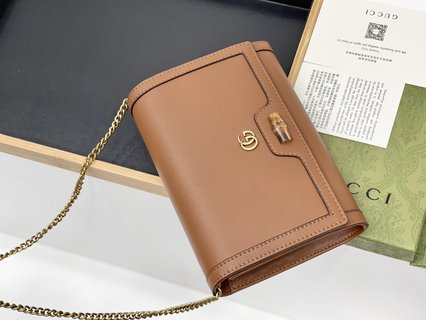 Sac Gucci Diana 22cm