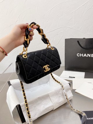Mini Sac Chanel à Rabat 2021