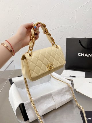 Mini Sac Chanel à Rabat 2021