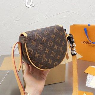 Louis Vuitton Tambourin