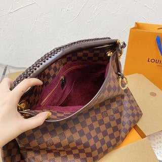 Louis Vuitton Artsy
