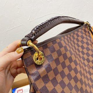 Louis Vuitton Artsy