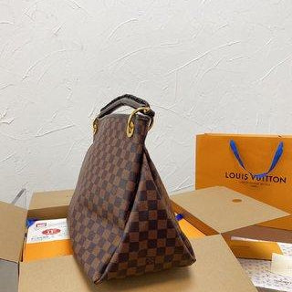 Louis Vuitton Artsy