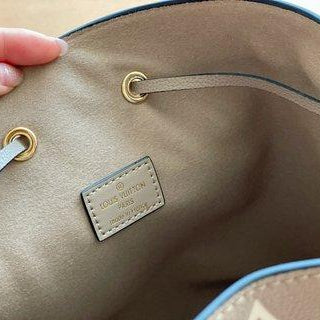 Louis Vuitton BOLSO NÉONOÉ MM 26cm