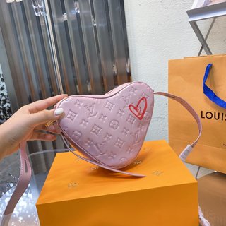 Louis Vuitton Fall in love 20cm
