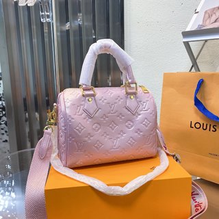 Louis Vuitton Fall in Love