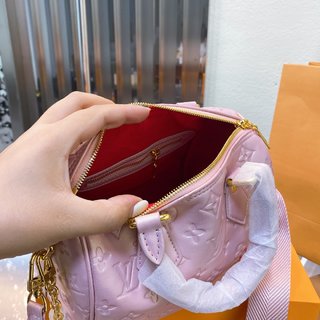 Louis Vuitton Fall in Love