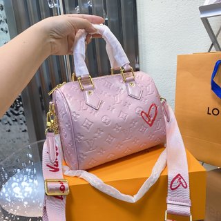 Louis Vuitton Fall in Love