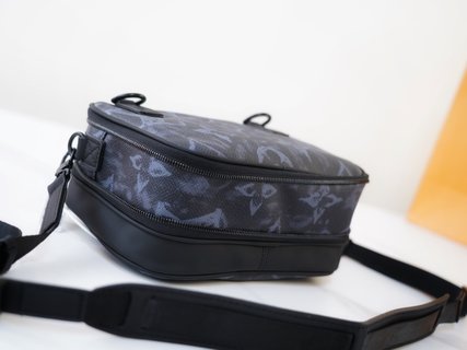 Sacoche Messenger Louis Vuitton