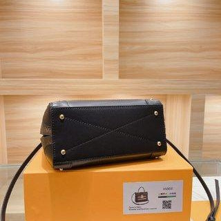 Louis Vuitton Trianon PM 2021