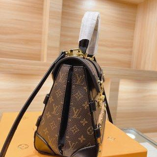 Louis Vuitton Trianon PM 2021