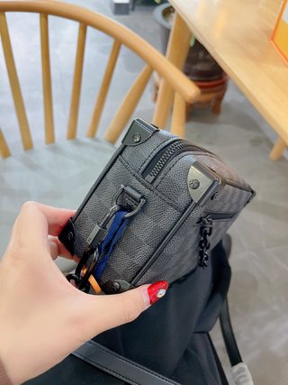 Sacoche Louis Vuitton Soft Trunk