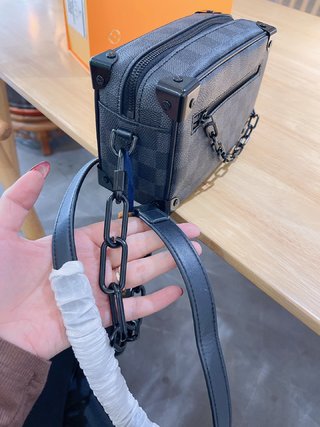 Sacoche Louis Vuitton Soft Trunk