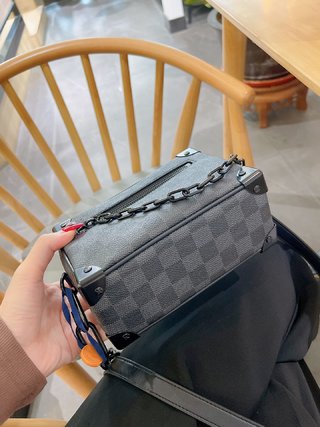 Sacoche Louis Vuitton Soft Trunk
