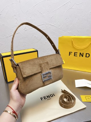 Sac Fendi Baguette 28cm