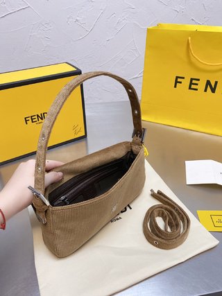 Sac Fendi Baguette 28cm