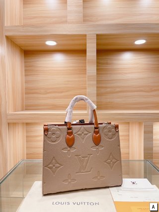Louis Vuitton Onthego MM