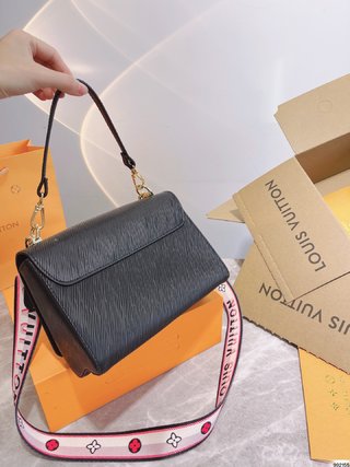 Sac Louis Vuitton Twist MM 2021