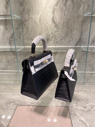 Sac Hermes kelly Birkin 22 / 25 Cm